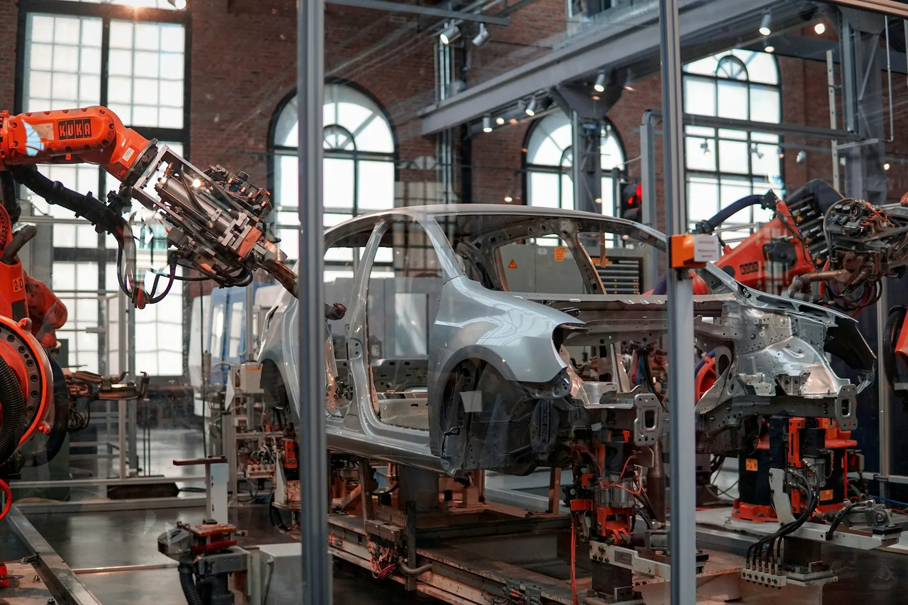 Carrocería de un vehículo en una celda de fabricación robotizada