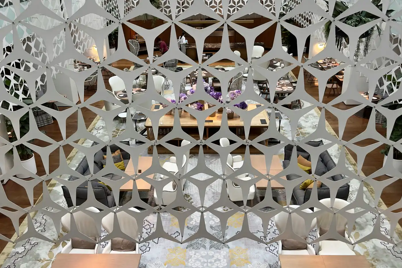 Interior de un hotel en Barcelona utilizado en la simulación de la página española
